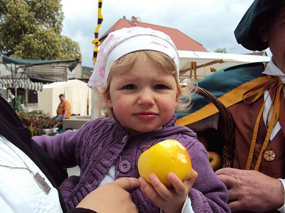 Apfelschnäppermarkt (Foto: Stadt Bad Frankenhausen) Apfelschnäppermarkt (Foto: Stadt Bad Frankenhausen)