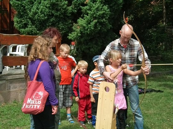Bogenschie&szlig;en im Domizil (Foto: Domizil Bad Frankenhausen)