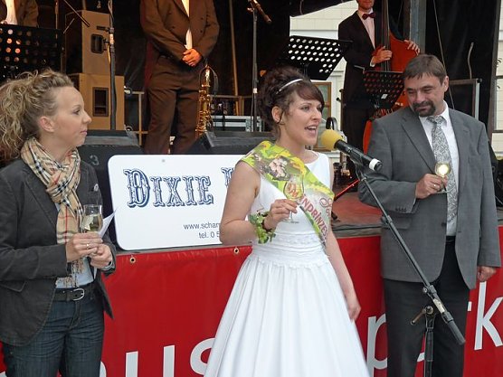 Weinfest gestartet (Foto: Karl-Heinz Herrmann)