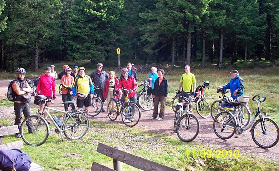 Auf dem rennsteig (Foto: FAU Sondershausen) Auf dem rennsteig (Foto: FAU Sondershausen)