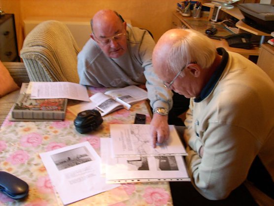 Heimatforscher tauschen Erfahrungen aus  (Foto: Karl-Heinz Herrmann)