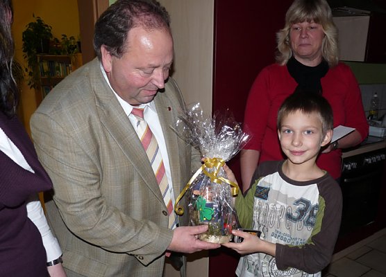 Spende an Kinderheim Ebeleben (Foto: Karl-Heinz Herrmann)