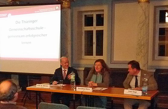 Thema Gemeinschaftsschule (Foto: Karl-Heinz Herrmann) Thema Gemeinschaftsschule (Foto: Karl-Heinz Herrmann)