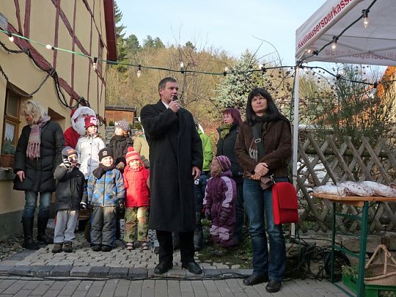 Weihnachtsmarkt in Jechaburg (Foto: Karl-Heinz Herrmann)