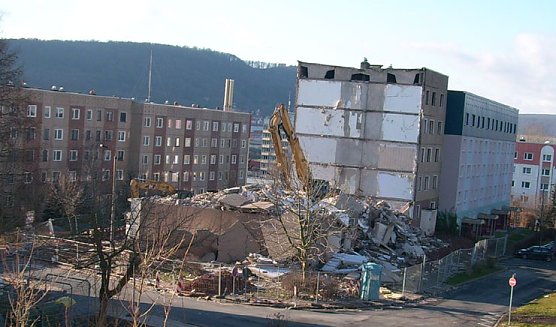 Abriss Wohnblock im &Ouml;stertal (Foto: Karl-Heinz Herrmann)