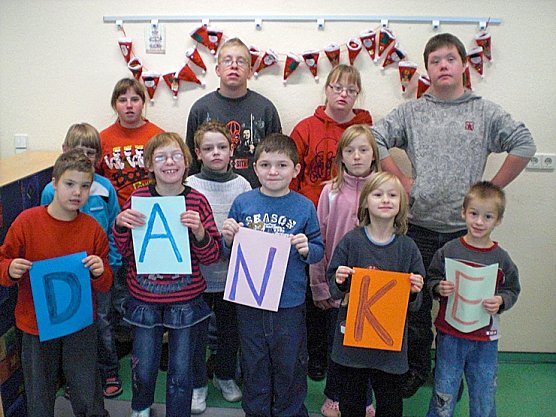 Wir sagen Danke (Foto: Stiftung Finneck) Wir sagen Danke (Foto: Stiftung Finneck)