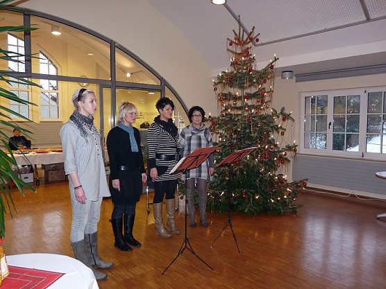 Weihnacht für die Tafel (Foto: Karl-Heinz Herrmann) Weihnacht für die Tafel (Foto: Karl-Heinz Herrmann)