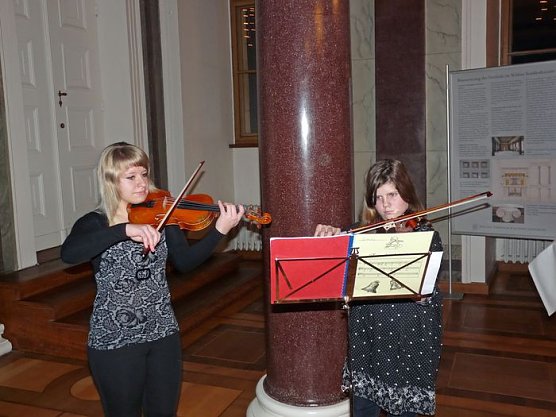 Im Schlossrestaurant Sondershausen (Foto: Karl-Heinz Herrmann) Im Schlossrestaurant Sondershausen (Foto: Karl-Heinz Herrmann)