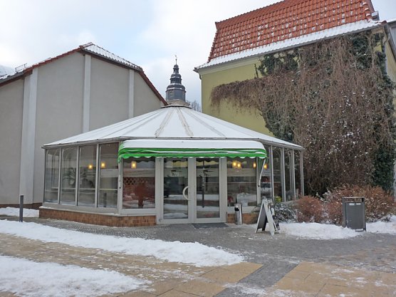 Auf und zu (Foto: Karl-Heinz Herrmann) Auf und zu (Foto: Karl-Heinz Herrmann)