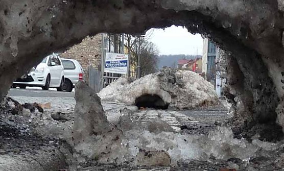 Schneebr&uuml;cke in Sondershausen (Foto: Karl-Heinz Herrmann)
