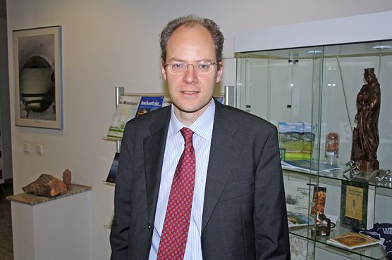 Prof. Dr-Ing. Jan-Henrich Florin (Foto: Hans-Jürgen Schmidt) Prof. Dr-Ing. Jan-Henrich Florin (Foto: Hans-Jürgen Schmidt)