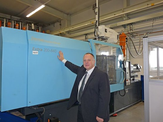 Fensterbilder f&uuml;r den Schiefen (Foto: Karl-Heinz Herrmann)