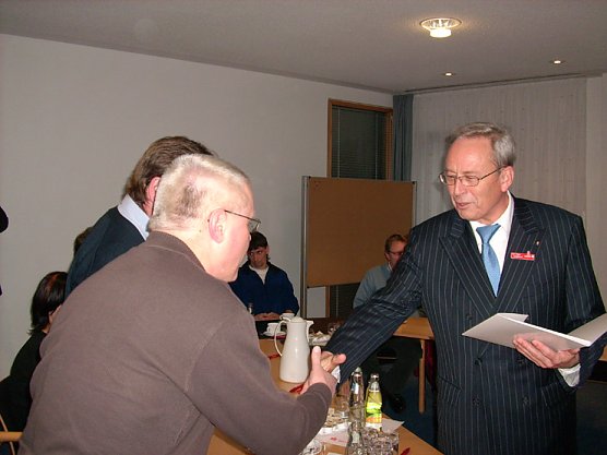 Vorstandsvorsitzenden der Kyffhäusersparkasse, Karl-Heinz Langhorst (Foto: Karl-Heinz Herrmann) Vorstandsvorsitzenden der Kyffhäusersparkasse, Karl-Heinz Langhorst (Foto: Karl-Heinz Herrmann)