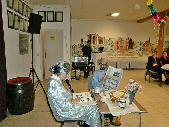 Fasching beim VdK OV Artern (Foto: Bernd Reiber) Fasching beim VdK OV Artern (Foto: Bernd Reiber)