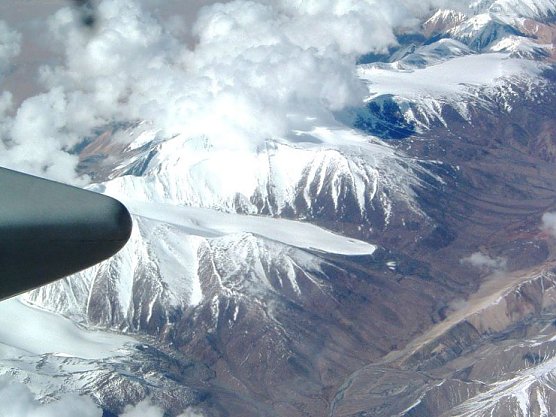 Flug &uuml;ber Tibet (Foto: Hans-J&uuml;rgen Schmidt)