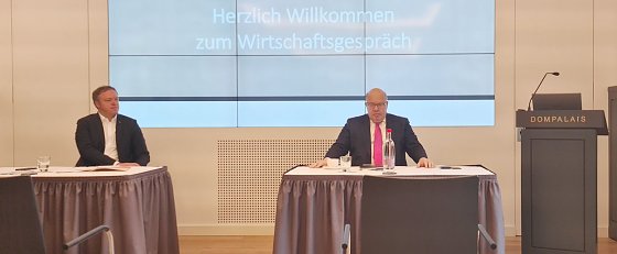 Bild: Preseegespr&auml;ch mit Altmaier und Voigt