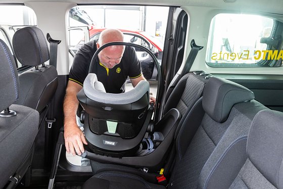 Bild: Test der Kindersitze