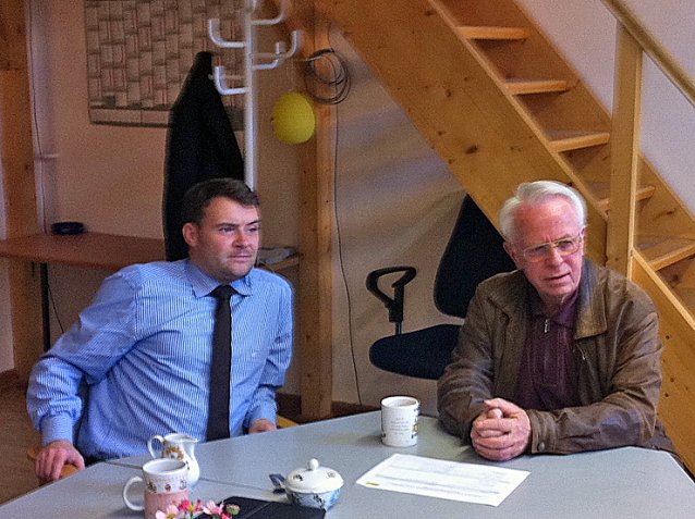 Bild: Links Patrick Kurth mit Robert Wetzel.