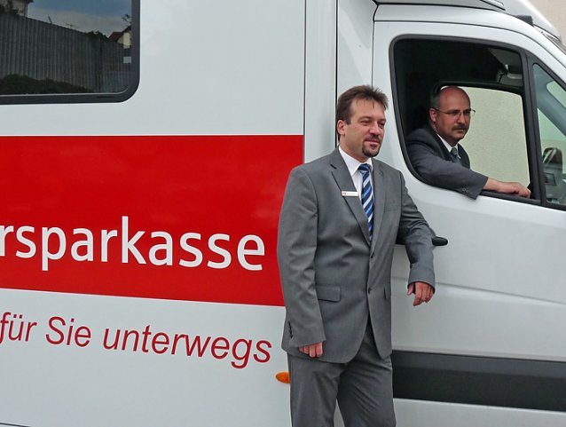 Bild: Neuer Sparkassenbus