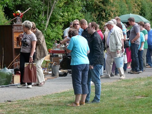 Bild: Ritterspiele am Schloss