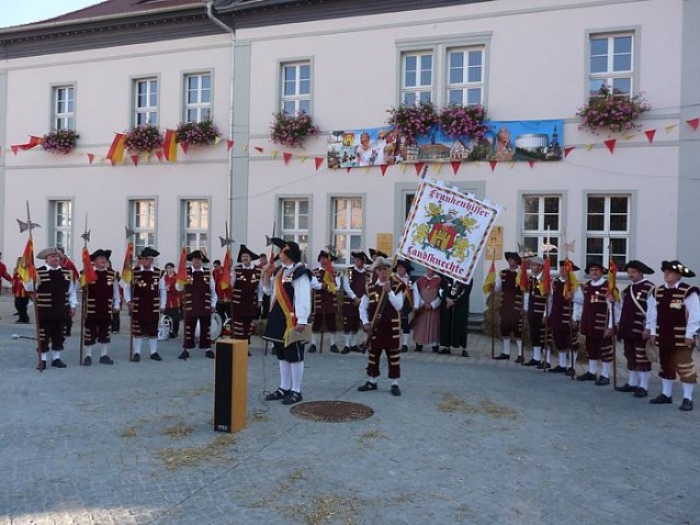 Bild: Umzug der Hausm&auml;nner