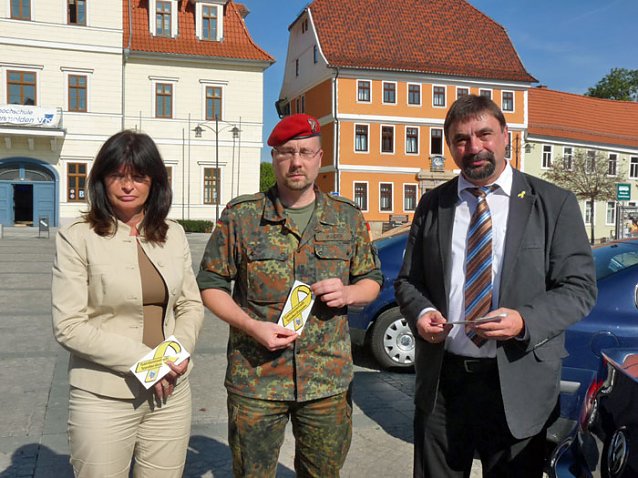 Bild: Solidarit&auml;t mit Soldaten