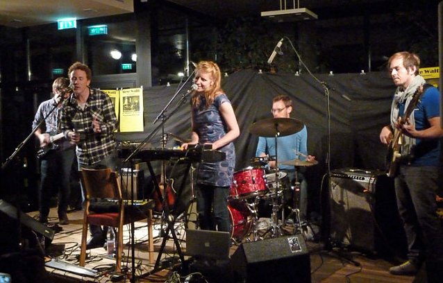 Bild: Steve Waitt & The Mansisters