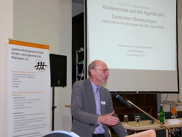 Bild: Kinder vor Gewalt sch&uuml;tzen