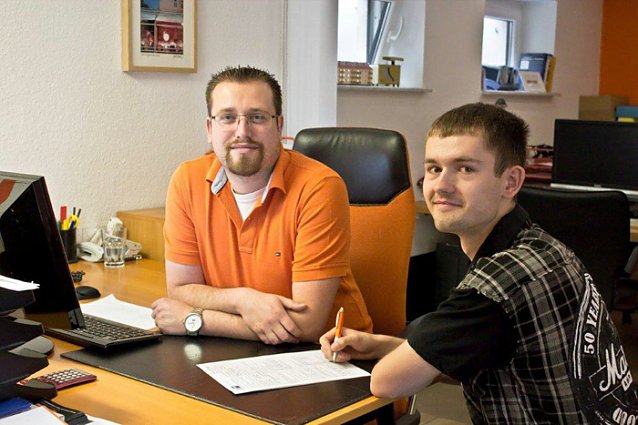 Bild: Ausbildung in Sonderh&auml;user Kreativschmiede
