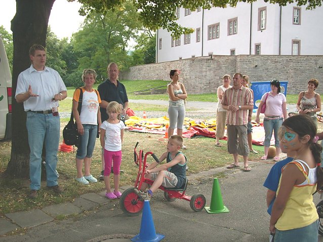 Bild: Einweihung Kinderspielplatz