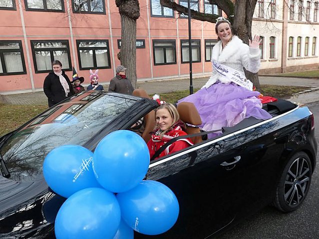 Bild: Narrenumzug in Frankenhusen