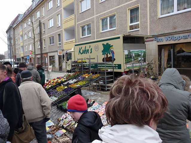 Bild: Oster- oder doch Weihnachtsmarkt?