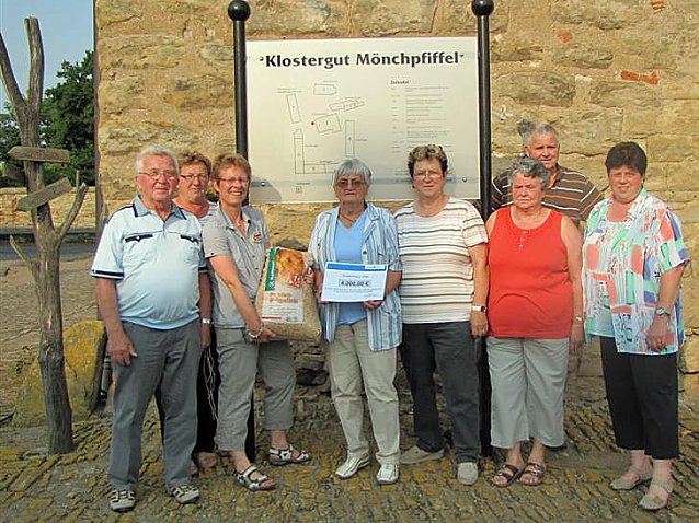 Bild: Lottomittel f&uuml;r Heimatverein M&ouml;nchpfiffel