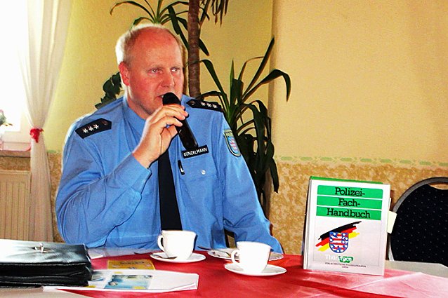 Bild: Verkehrsregeln ge&uuml;bt