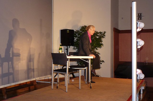 Bild: Der Schatten der Lawine