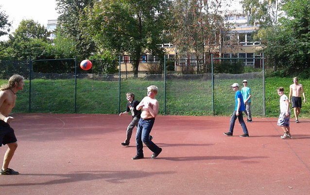 Bild: Fu&szlig;ball verbindet Nationen!