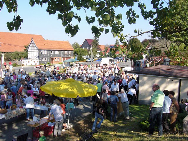 Bild: 10 Jahre Kartoffelmarkt in Rockensu&szlig;ra