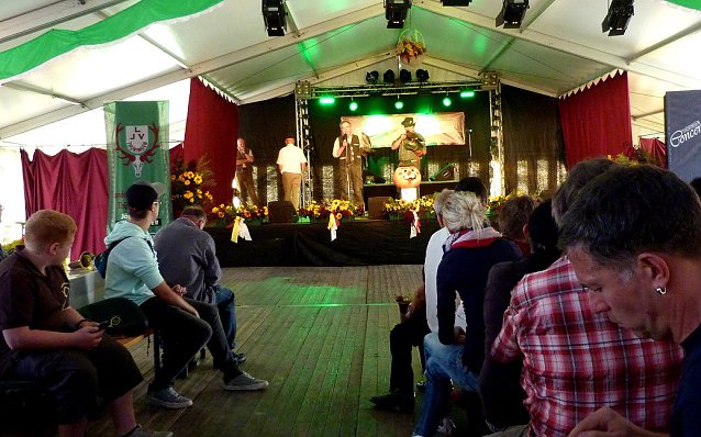 Bild: J&auml;gerschaft unterst&uuml;tzte Bauernmarkt
