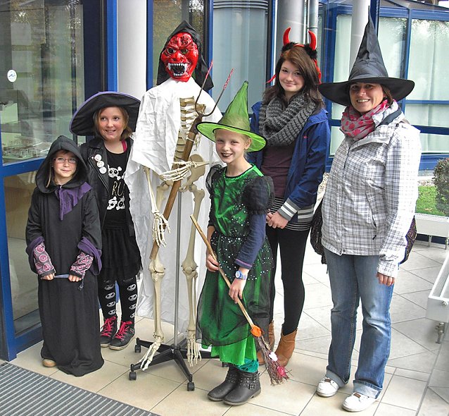 Bild: "Halloween-Kinderparty" und Ferienspa&szlig;