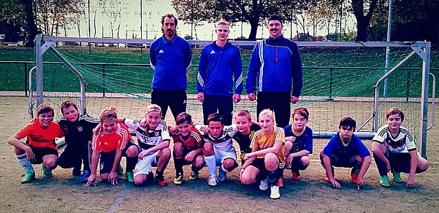 Bild: Gasttrainer im Stadion an der Wipper