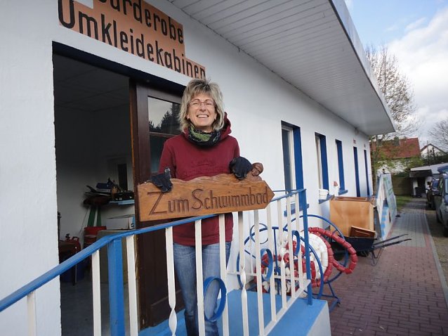 Bild: Freibad in Gro&szlig;furra winterfest