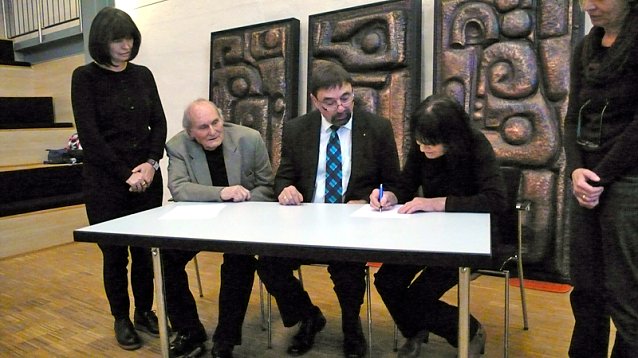 Bild: Heinz Scharr schenkt Kunstwerke f&uuml;r Cruciskirche