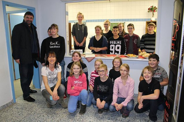 Bild: Schulkiosk er&ouml;ffnete im &Ouml;stertal