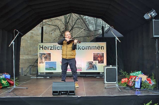 Bild: Weihnachtsmarkt er&ouml;ffnet