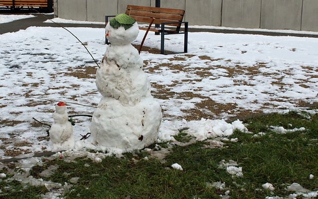 Bild: Schneemann/frau in SDH