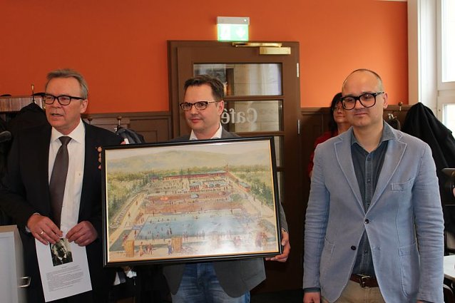 Bild: Caf&eacute; Pille und 10 Wohnungen