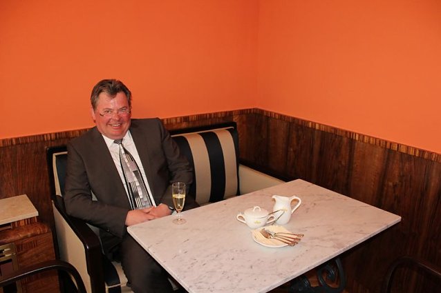 Bild: Caf&eacute; Pille und 10 Wohnungen