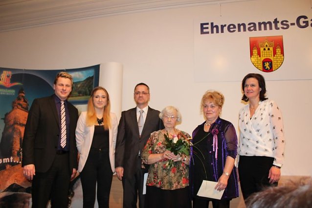 Bild: Ehrenmedaille in Gold verliehen