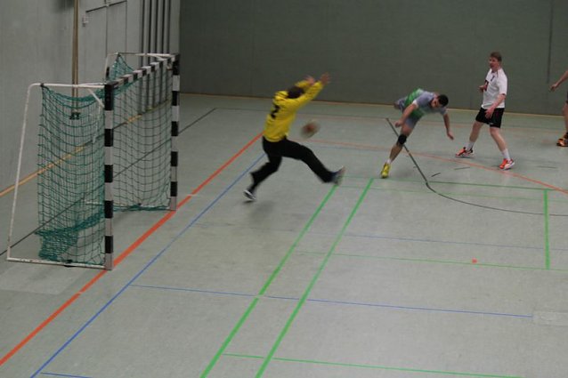 Bild: Handballer beim Derby (Halbzeit)