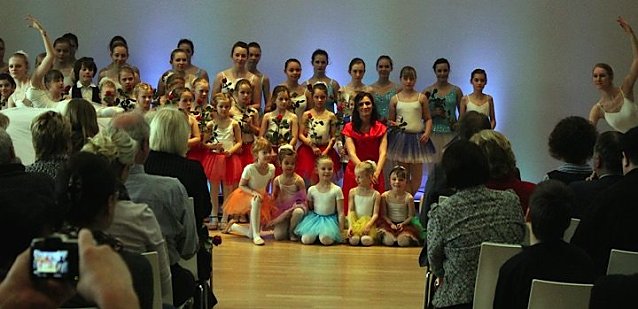 Bild: Zwei Jahrzehnte Tanzstudio Radeva